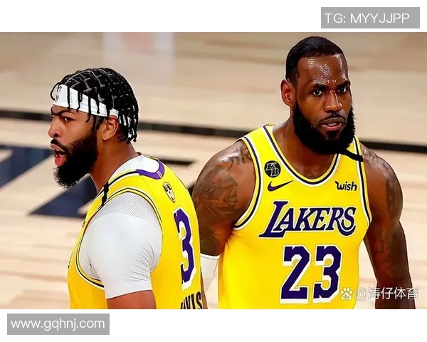 湖人球员戴维斯入选全明星首发，背后的故事与荣耀