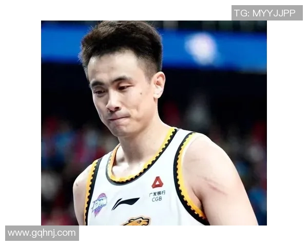 赵继伟送出绝杀三分,帮助球队取得关键胜利